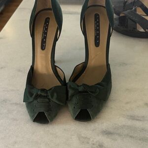 L'Amour Dark Green Bow Peep Toe Heels